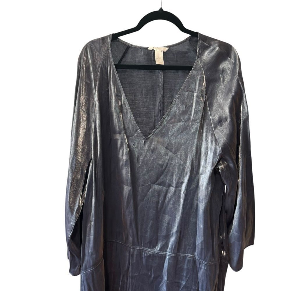 H&M Metallic Gray Silver Shimmer Long Sleeve V Neck Peasant Midi Dress - Picture 4 of 7